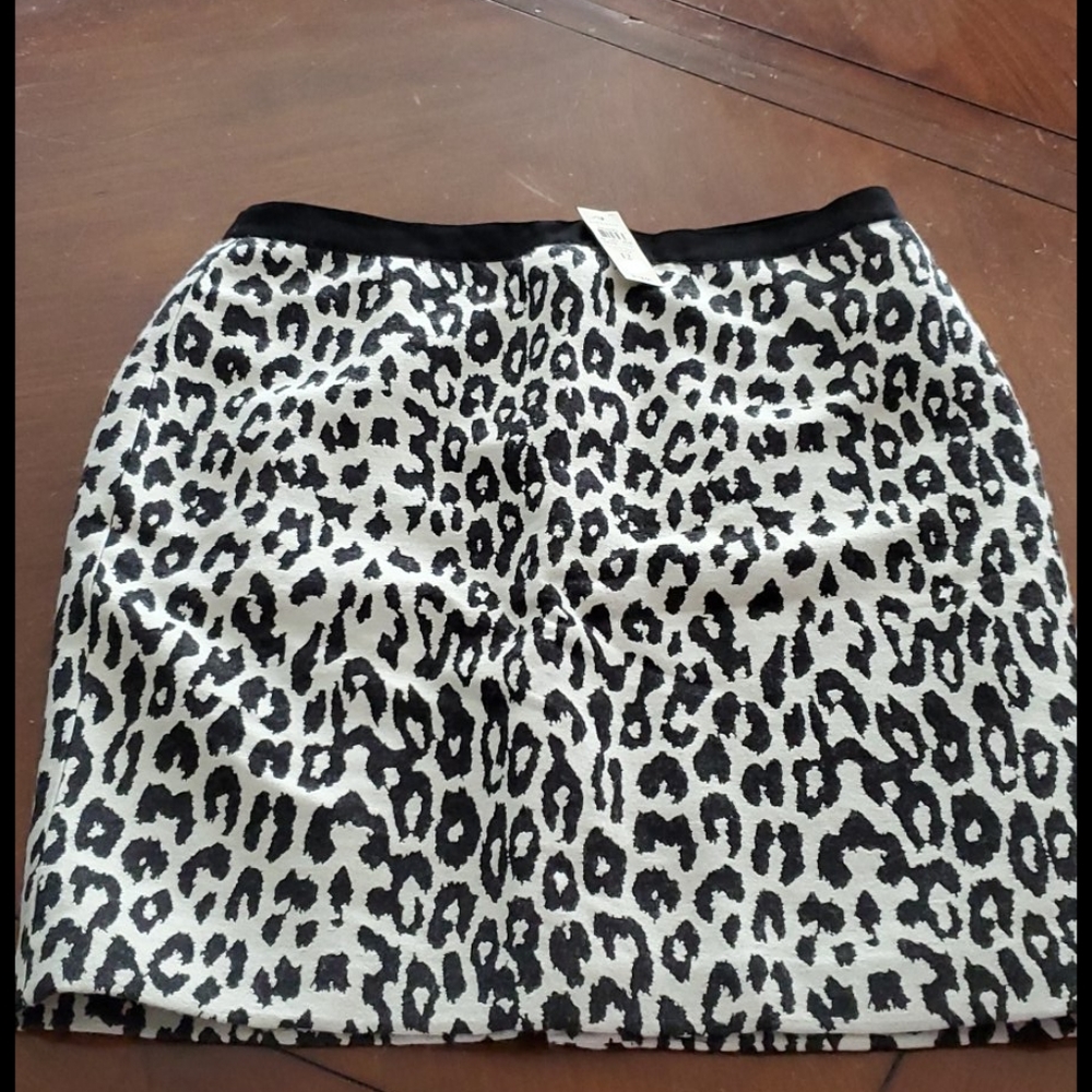 Leopard skirt